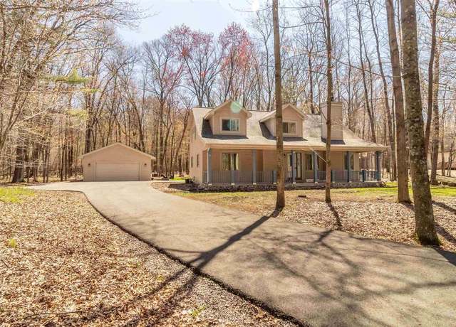 Property at 1857 Badger Ct, Arkdale, WI 54613, 3 beds, 2 baths