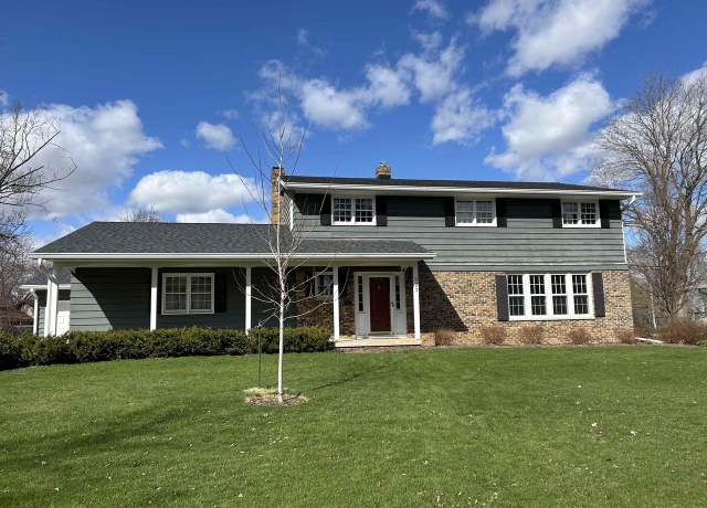 Property at 723 William Dr, Sun Prairie, WI 53590, 4 beds, 2.5 baths