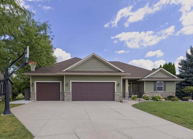 Property at 2016 Savanna Dr, Janesville, WI 53546, 5 beds, 3 baths