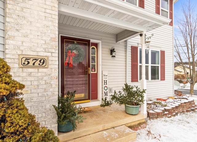 Property at 579 Clemens Ct, Portage, WI 53901, 5 beds, 3.5 baths