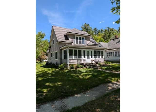Property at 201 E Colvin Rd, Wonewoc, WI 53968, 3 beds, 2 baths