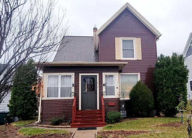 Property at 415 1st St, Baraboo, WI 53913, 4 beds, 1.5 baths