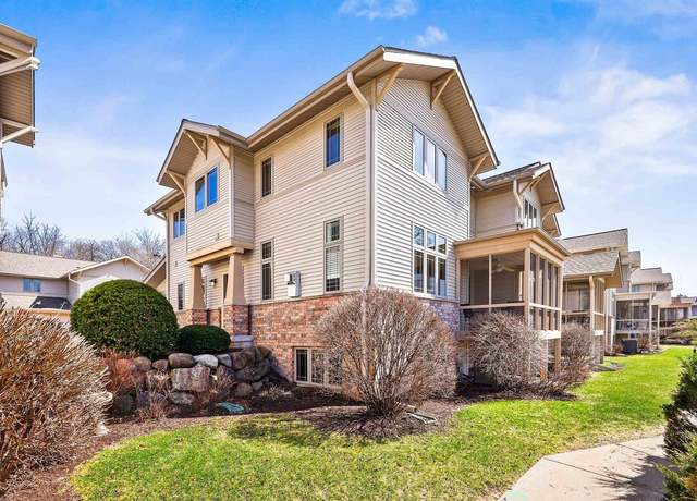 Property at 57 Wood Brook Way, Fitchburg, WI 53711, 2 beds, 2.5 baths