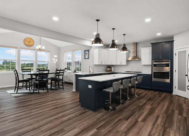 Property at 2260 Lonnie Ln, Sun Prairie, WI 53590, 6 beds, 5.5 baths