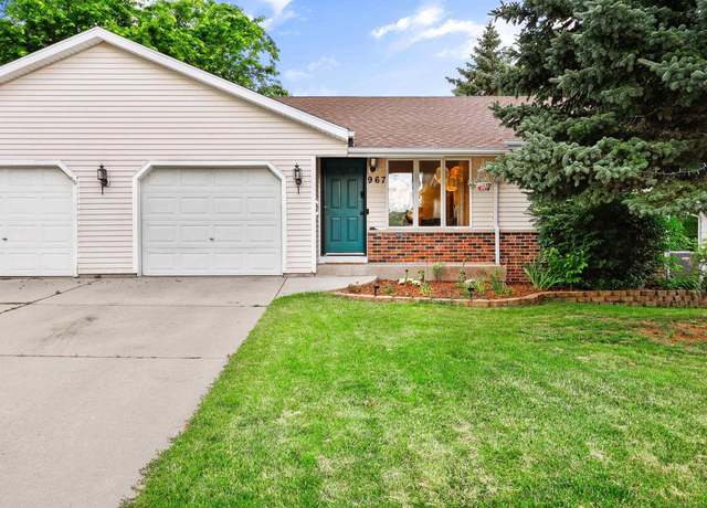 Property at 967 N Wuthering Hills Dr, Janesville, WI 53546, 3 beds, 2 baths