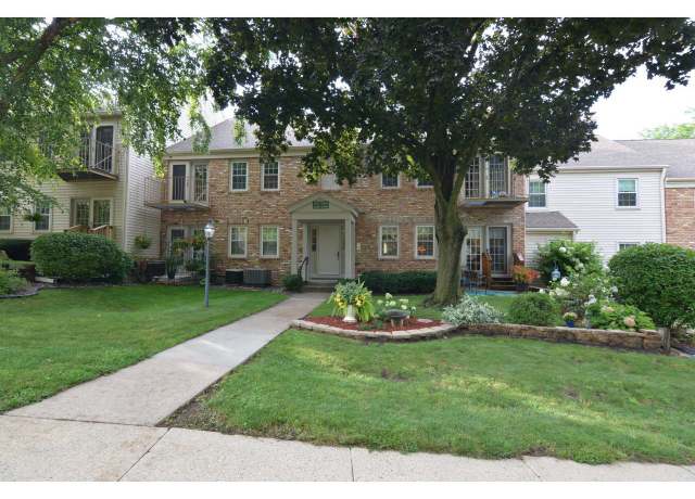 Property at 6806 Old Sauk Ct, Madison, WI 53717, 2 beds, 2 baths