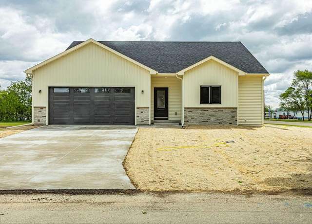 Property at 2008 W 4th Ave, Brodhead, WI 53520, 3 beds, 2.5 baths