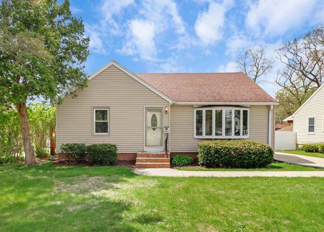 Property at 4805 Rothman Pl, Monona, WI 53716, 4 beds, 2 baths