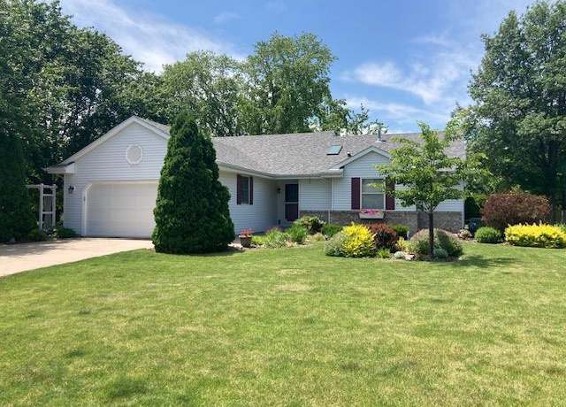 Property at 1021 Sentinel Dr, Janesville, WI 53546, 2 beds, 2 baths
