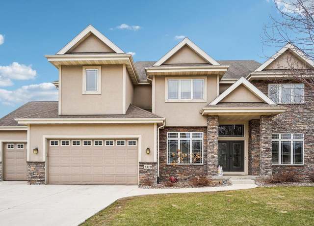 Property at 1310 Hanover Ct, Waunakee, WI 53597, 5 beds, 4.5 baths