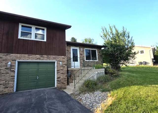 Property at 305 27th St, Monroe, WI 53566, 2 beds, 2 baths