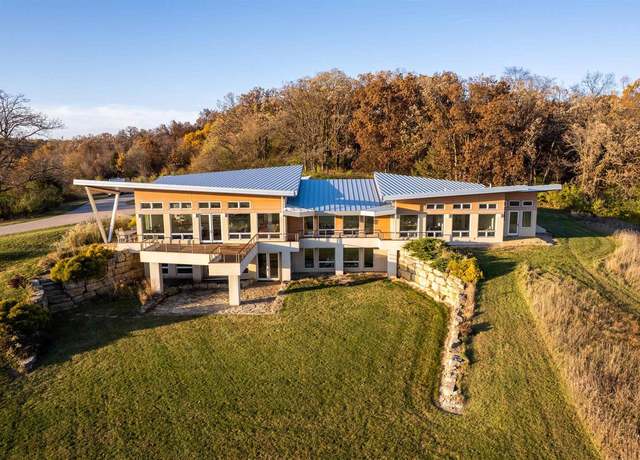 Property at 8680 Messerschmidt Dr, Verona, WI 53593, 5 beds, 5.5 baths