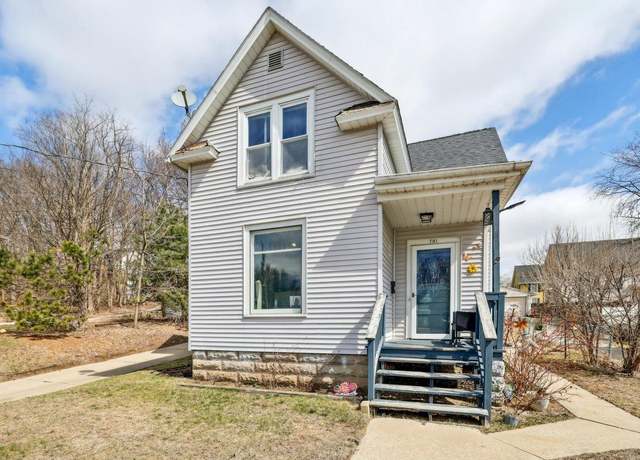 Property at 791 S Main St, Janesville, WI 53545, 4 beds, 2 baths