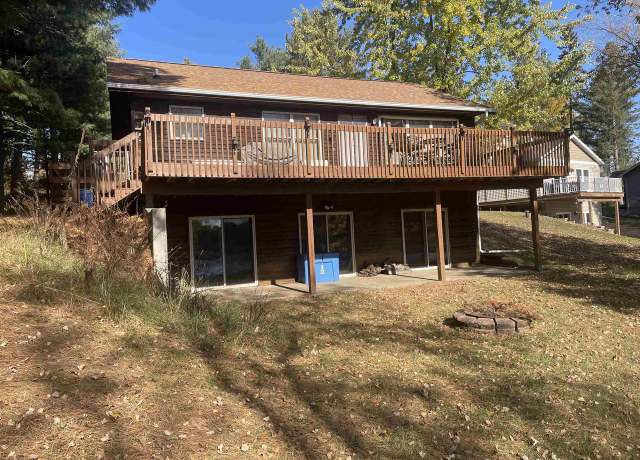 Property at 1011 Fosse Ct, Nekoosa, WI 54457, 2 beds, 2 baths