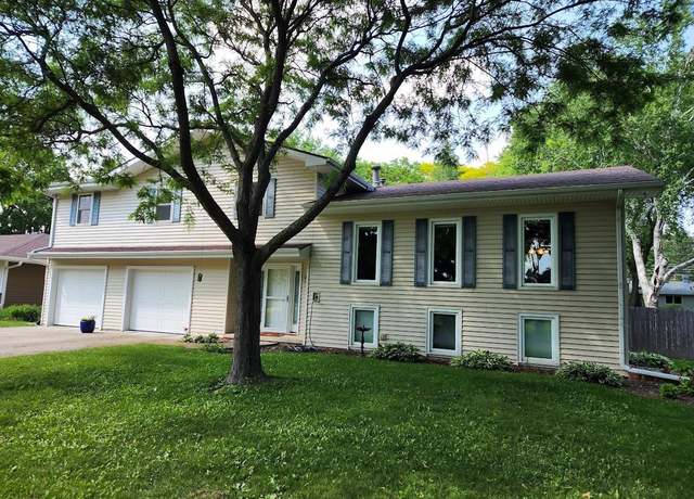 Property at 7122 Mockingbird Ln, Middleton, WI 53562, 4 beds, 2.5 baths