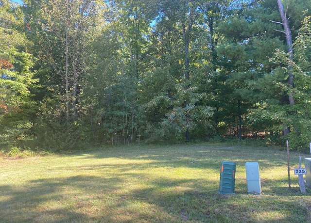 Property at 335 Pine Meadow Ct, Wisconsin Dells, WI 53940
