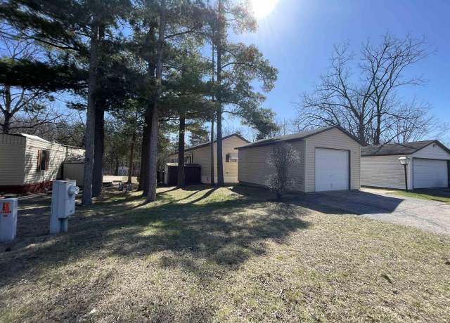 Property at 70 Falling Creek Cir, Janesville, WI 53548, 2 beds, 1 bath