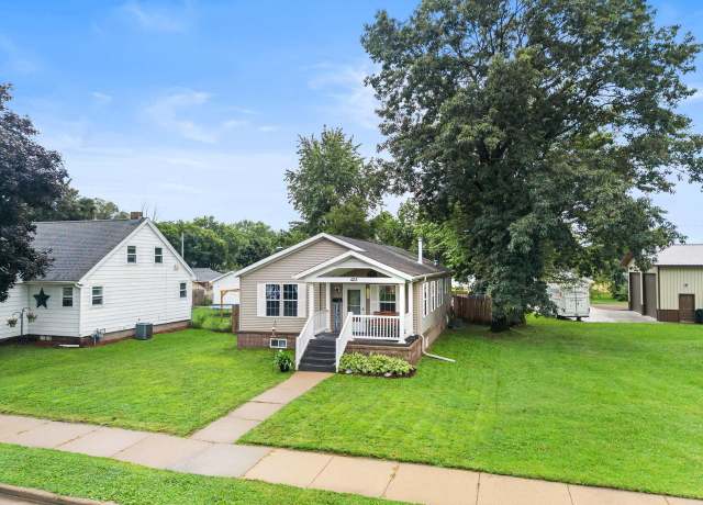 Property at 425 Pine St, Tomah, WI 54660, 3 beds, 2 baths
