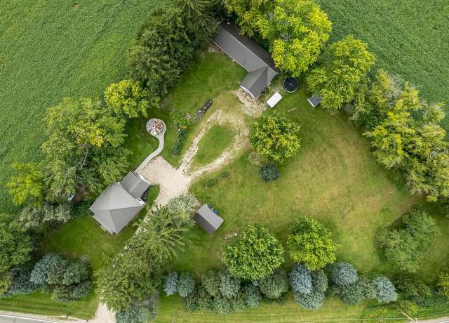 Property at 4122 S State Road 213, Orfordville, WI 53576, 3 beds, 2 baths