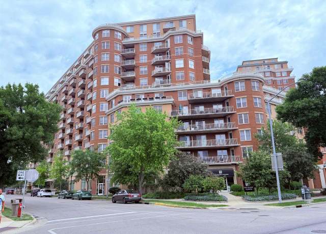 Property at 333 W Mifflin St #8100, Madison, WI 53703, 2 beds, 1 bath