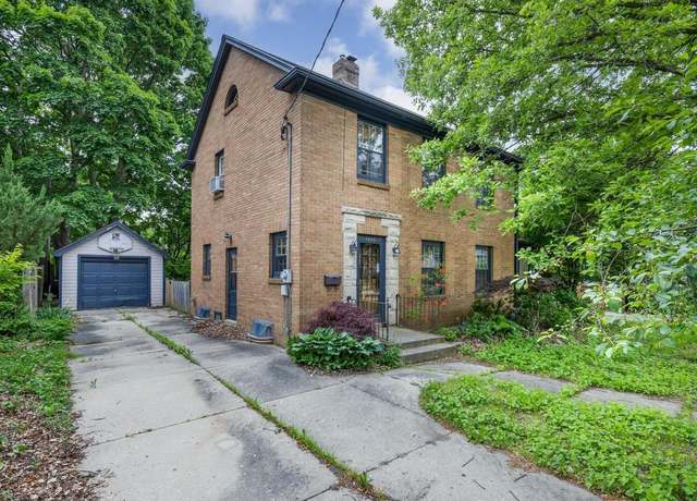 Property at 1208 E Milwaukee St, Janesville, WI 53545, 3 beds, 1.5 baths