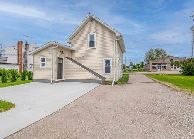 Property at 103 S Madison St, Friesland, WI 53935, 3 beds, 1 bath
