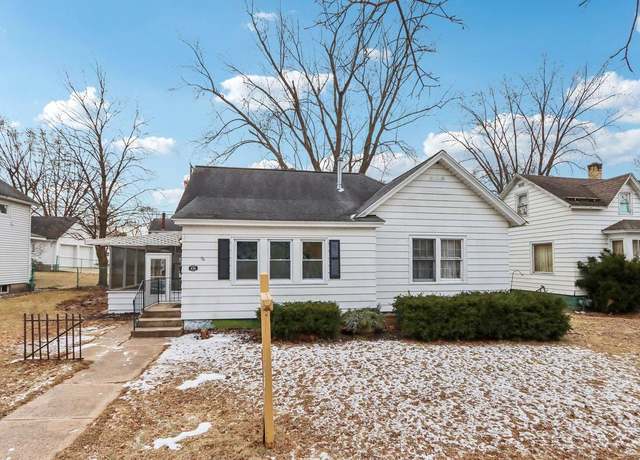 Property at 616 W Conant St, Portage, WI 53901, 2 beds, 1.5 baths