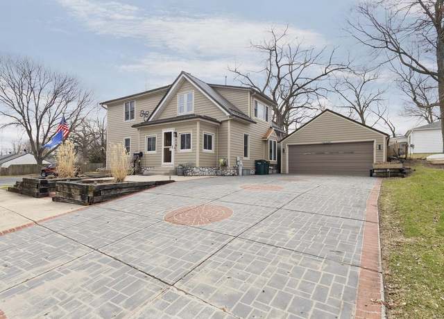 Property at 410 Mckee Ct, Fort Atkinson, WI 53538, 4 beds, 3 baths
