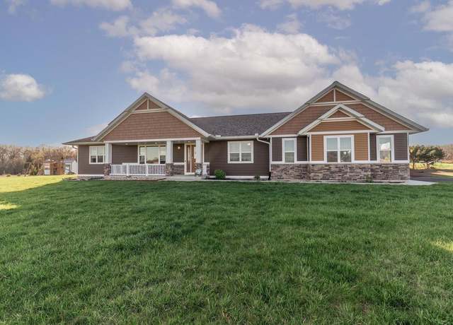 Property at W7475 Aspen Trl, Pardeeville, WI 53954, 4 beds, 3 baths