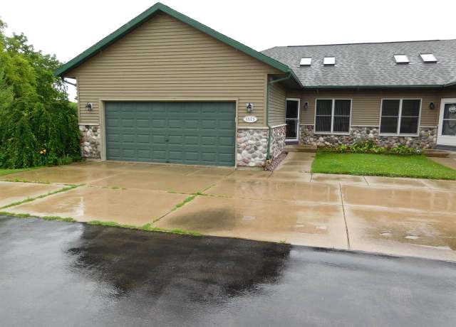 Property at N6929 Hidden Valley Dr, Beaver Dam, WI 53916, 3 beds, 3 baths
