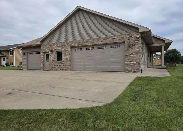 Property at 1701 Bates St, Sauk City, WI 53583, 3 beds, 2 baths