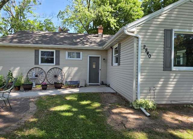 Property at 2840 E Hietpas St, Appleton, WI 54911, 4 beds, 2 baths