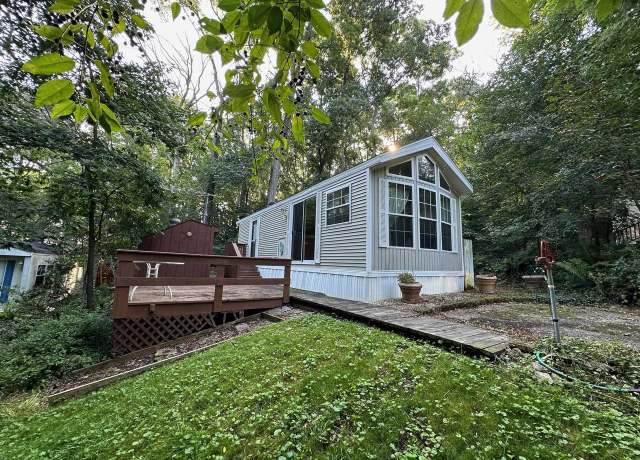 Property at 147 Vacation Blvd, Edgerton, WI 53534, 1 bed, 1 bath