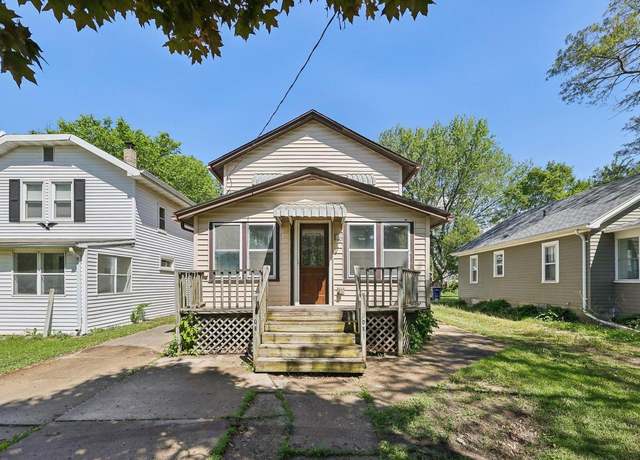 Property at 108 N Oakhill Ave, Janesville, WI 53548, 1 bed, 1.5 baths