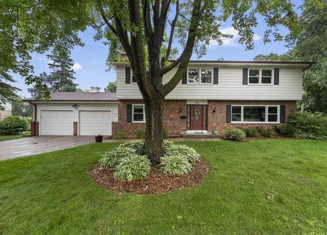 Property at 9 Parklawn Pl, Madison, WI 53705, 5 beds, 2.5 baths