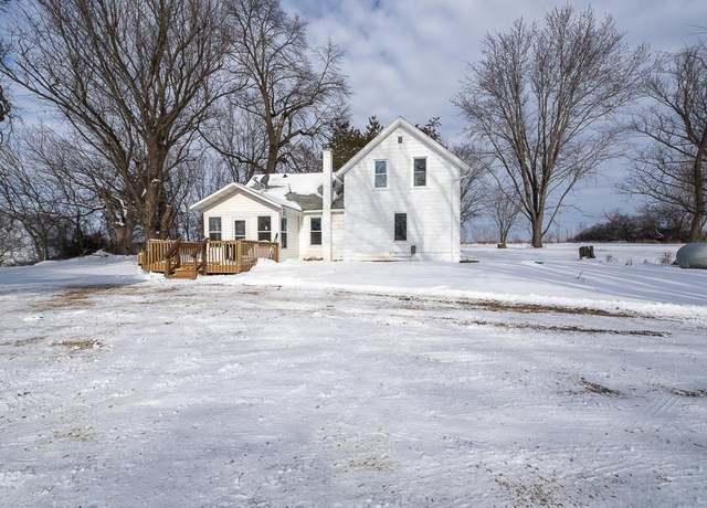 Property at W8297 Highway 33, Portage, WI 53901, 3 beds, 1 bath