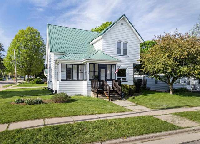 Property at 214 W Division St, Dodgeville, WI 53533, 3 beds, 2 baths