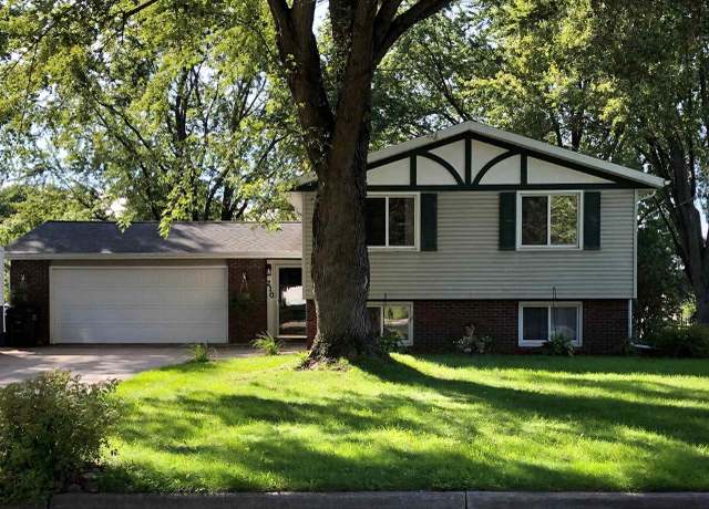 Property at 210 View St, Tomah, WI 54660, 4 beds, 2 baths