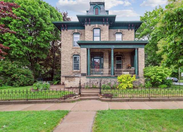 Property at 126 E Washington St, Stoughton, WI 53589, 5 beds, 5.5 baths