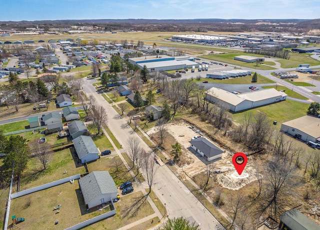 Property at 1126 Maple St, Reedsburg, WI 53959