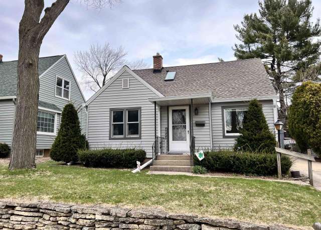 Property at 4022 Meyer Ave, Madison, WI 53711, 3 beds, 2 baths