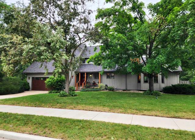 Property at 815 W Monowau St, Tomah, WI 54660, 3 beds, 2.5 baths