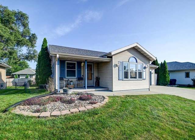 Property at 928 Acker Pkwy, Deforest, WI 53532, 2 beds, 3 baths