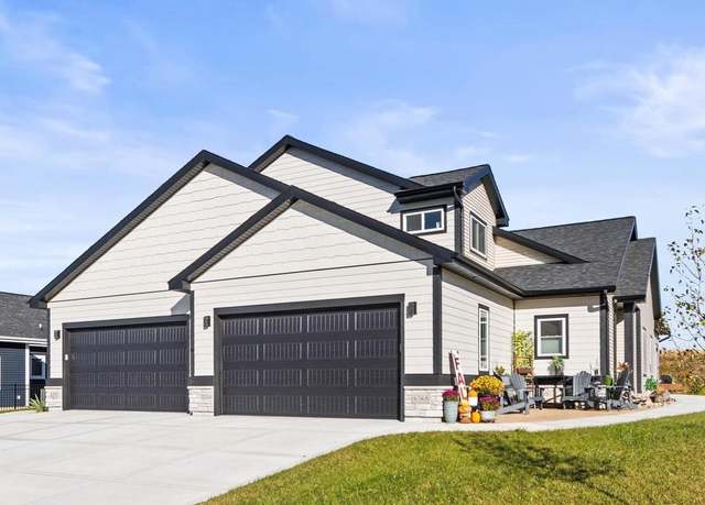 Property at 6556-6558 Vista Vly, Windsor, WI 53598, 6 beds, 5 baths