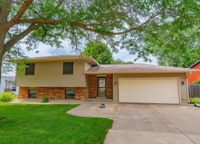 Property at 501 Cheyenne Pass, Waunakee, WI 53597, 3 beds, 2 baths