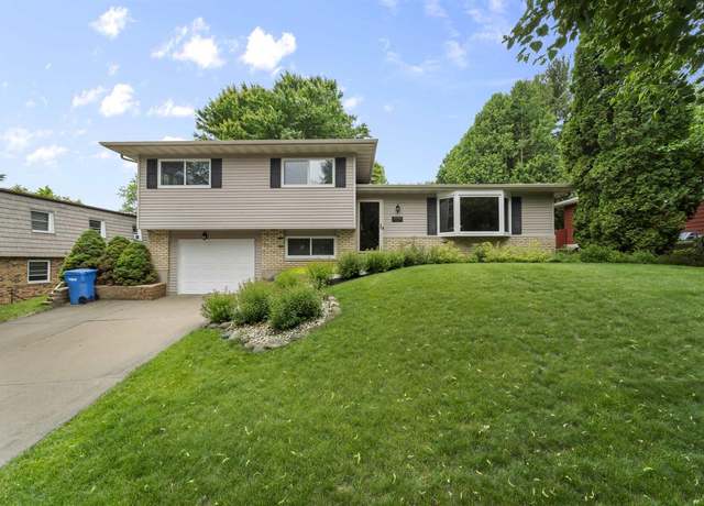 Property at 7207 Fortune Dr, Middleton, WI 53562, 3 beds, 2.5 baths