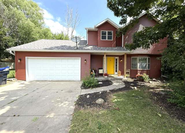 Property at 310 Evans Dr, Evansville, WI 53536, 3 beds, 2.5 baths