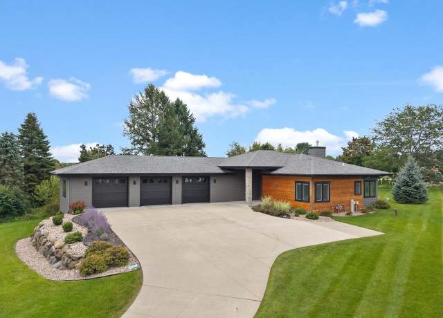 Property at 7545 Tumbledown Trl, Verona, WI 53593, 4 beds, 3.5 baths