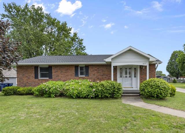 Property at 1815 Kellogg Ave, Janesville, WI 53546, 3 beds, 3 baths