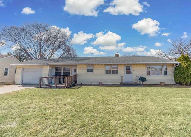 Property at 313 S Main St, Juneau, WI 53039, 2 beds, 1 bath